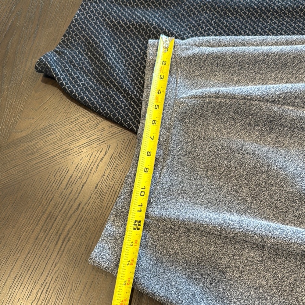 2 LOFT mini skirts - Picture 4 of 11